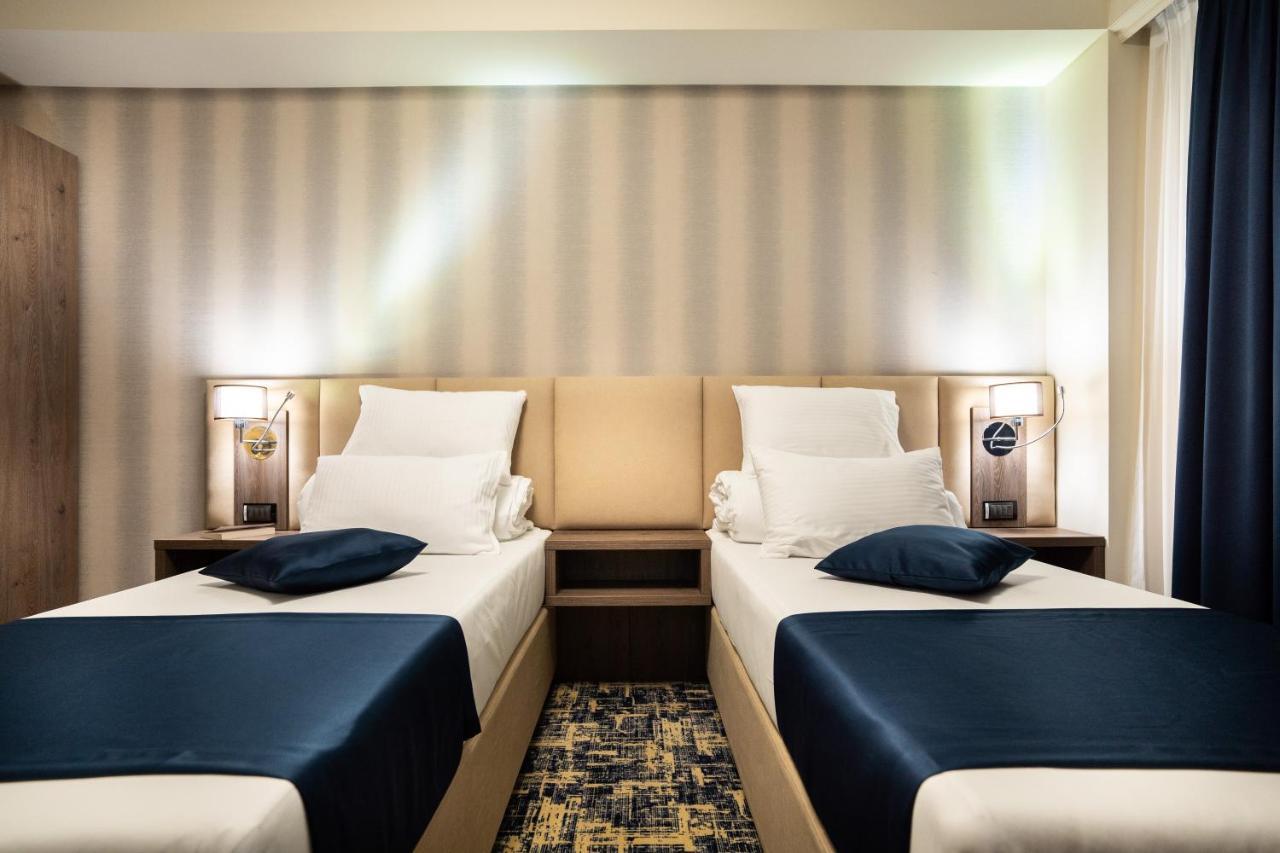 Imperio Hotel Cernavoda Bagian luar foto